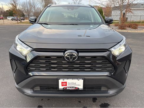 Used 2024 Toyota RAV4 XLE image 9