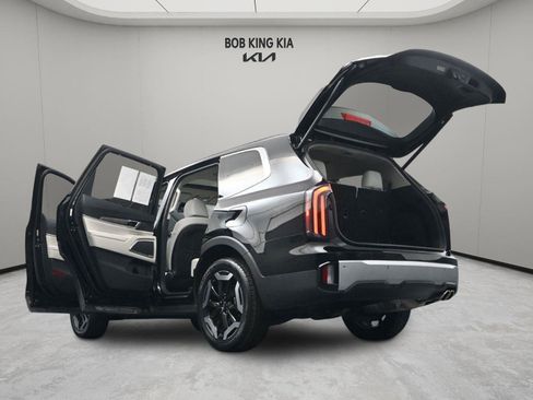 Used 2024 Kia Telluride EX image 20