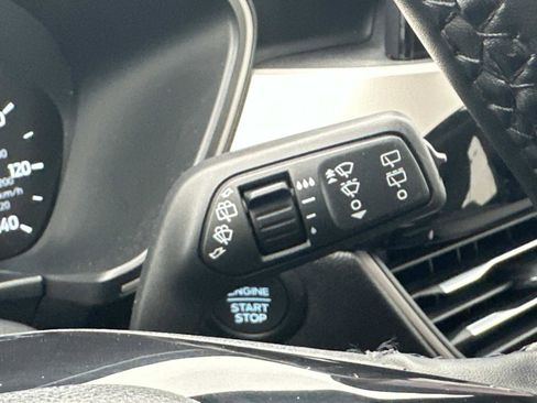 Used 2021 Ford Escape SE w/ Convenience Package image 23