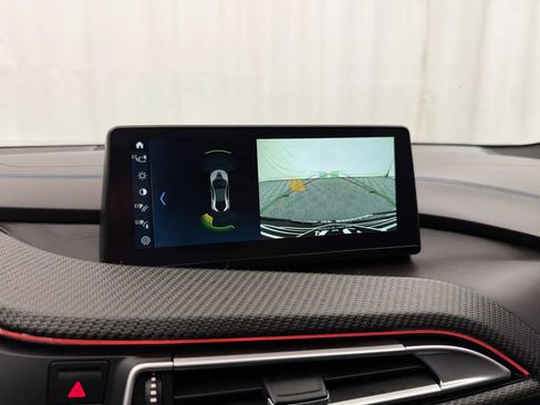 Used 2019 BMW i8 Coupe AWD/4WD image 20