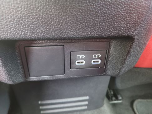 Certified 2025 Toyota Tacoma TRD Sport RWD image 17