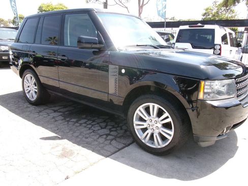 Used 2011 Land Rover Range Rover HSE LUX AWD/4WD image 2