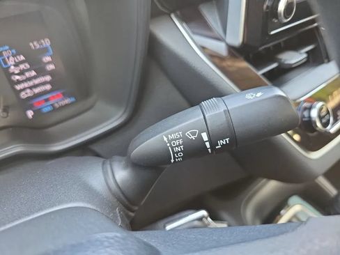 Used 2020 Toyota Corolla LE FWD image 20