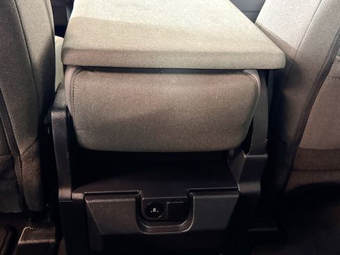 Used 2024 Ford F250 XLT image 23