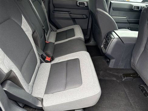 Used 2025 Ford Bronco Big Bend image 16