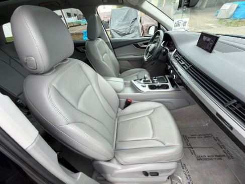 Used 2019 Audi Q7 2.0T Premium w/ Cold Weather Package AWD/4WD image 28