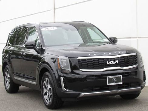 Used 2022 Kia Telluride EX FWD image 2
