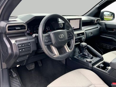 Used 2025 Toyota 4Runner SR5 RWD image 16