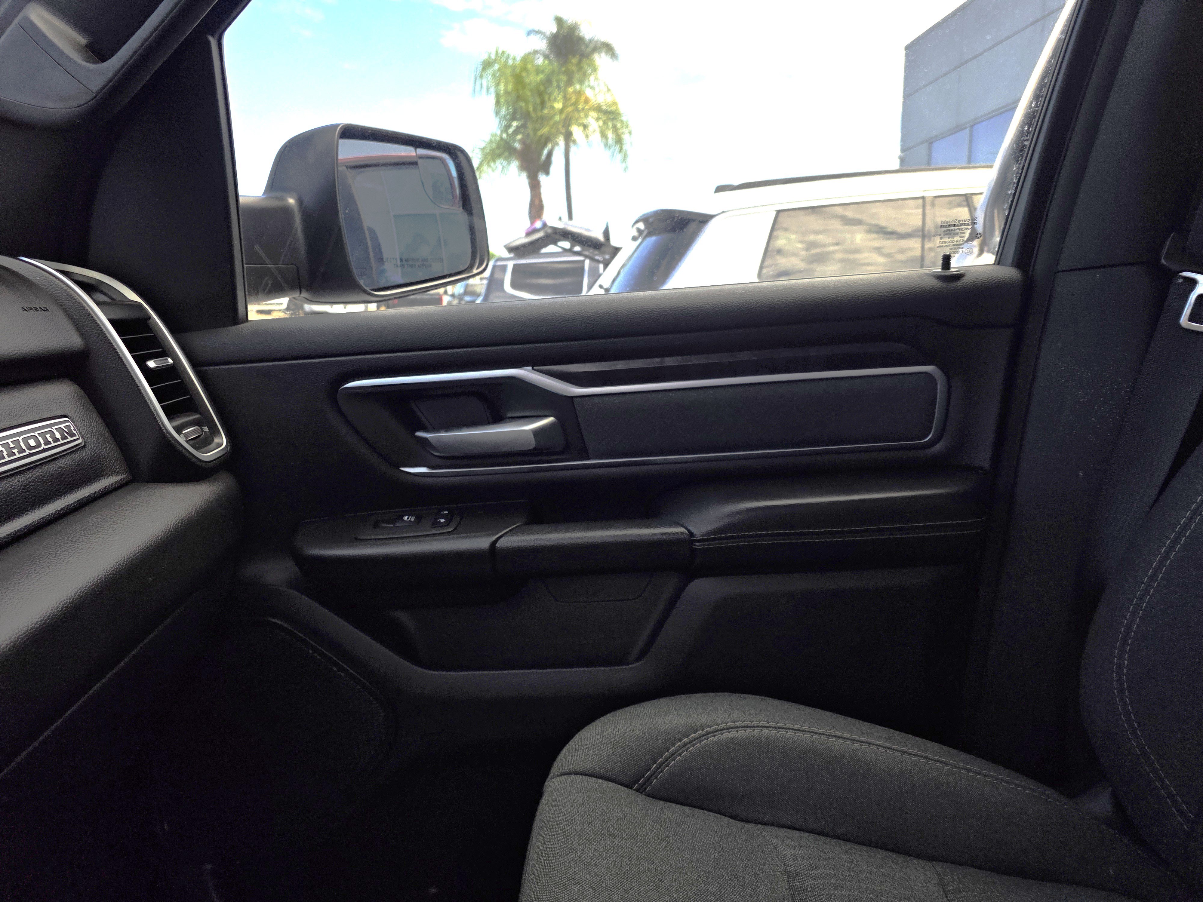Used 2019 RAM 1500 Big Horn AWD/4WD image 9