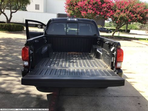 Used 2022 Toyota Tacoma SR w/ SR Convenience Package RWD image 10