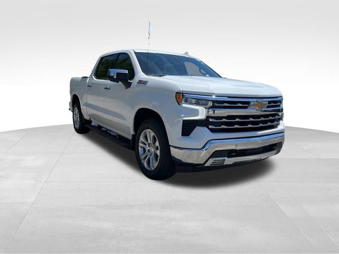 Used 2024 Chevrolet Silverado 1500 LTZ w/ LTZ Convenience Package II AWD/4WD image 7