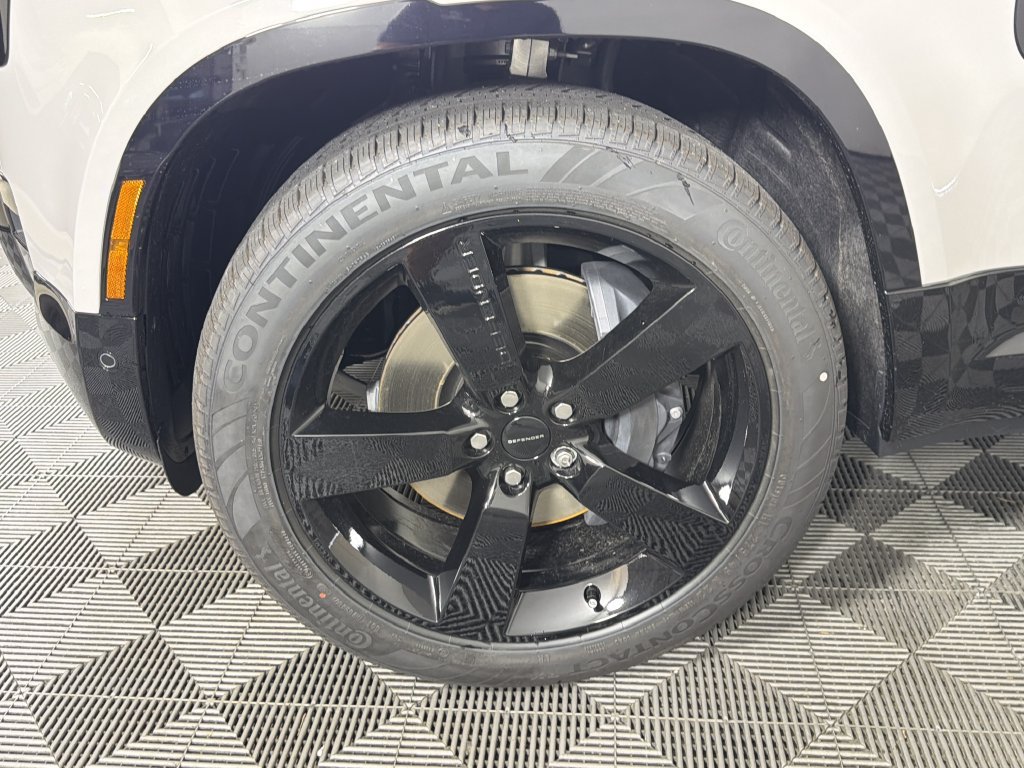 New 2026 Land Rover Defender 110 X-Dynamic SE AWD/4WD image 12
