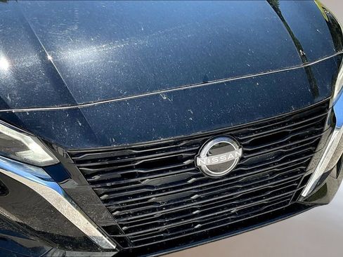 Used 2025 Nissan Altima 2.5 SV FWD image 28
