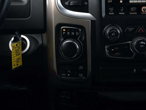 Used 2015 RAM 1500 Classic SLT w/ Luxury Group AWD/4WD image 21