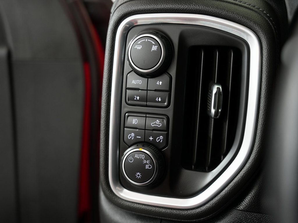 Used 2019 Chevrolet Silverado 1500 RST w/ All-Star Edition AWD/4WD image 46
