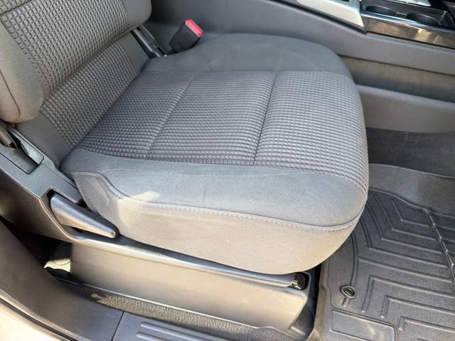 Used 2014 Nissan Titan SV w/ SV Value Truck Package AWD/4WD image 26