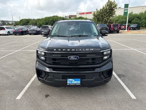 Used 2026 Ford Expedition Max Active RWD image 8
