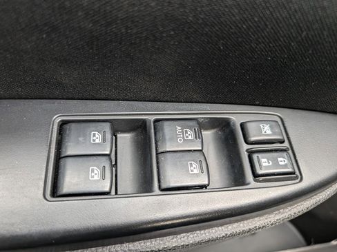 Used 2014 Subaru Outback 2.5i Premium image 33