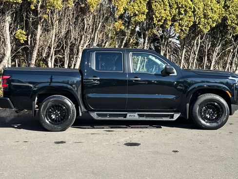 Used 2022 Nissan Frontier S w/ Technology Package image 3