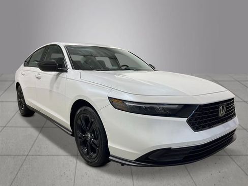 New 2025 Honda Accord SE image 8