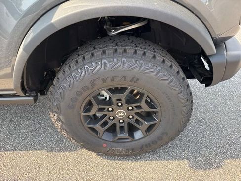 New 2026 Ford Bronco Badlands AWD/4WD image 12