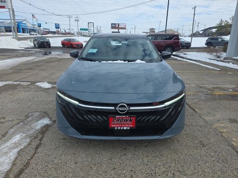 New 2026 Nissan Sentra SR image 9