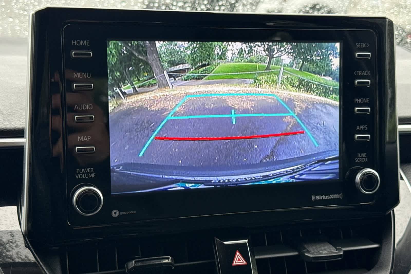 Used 2021 Toyota Corolla LE FWD image 18