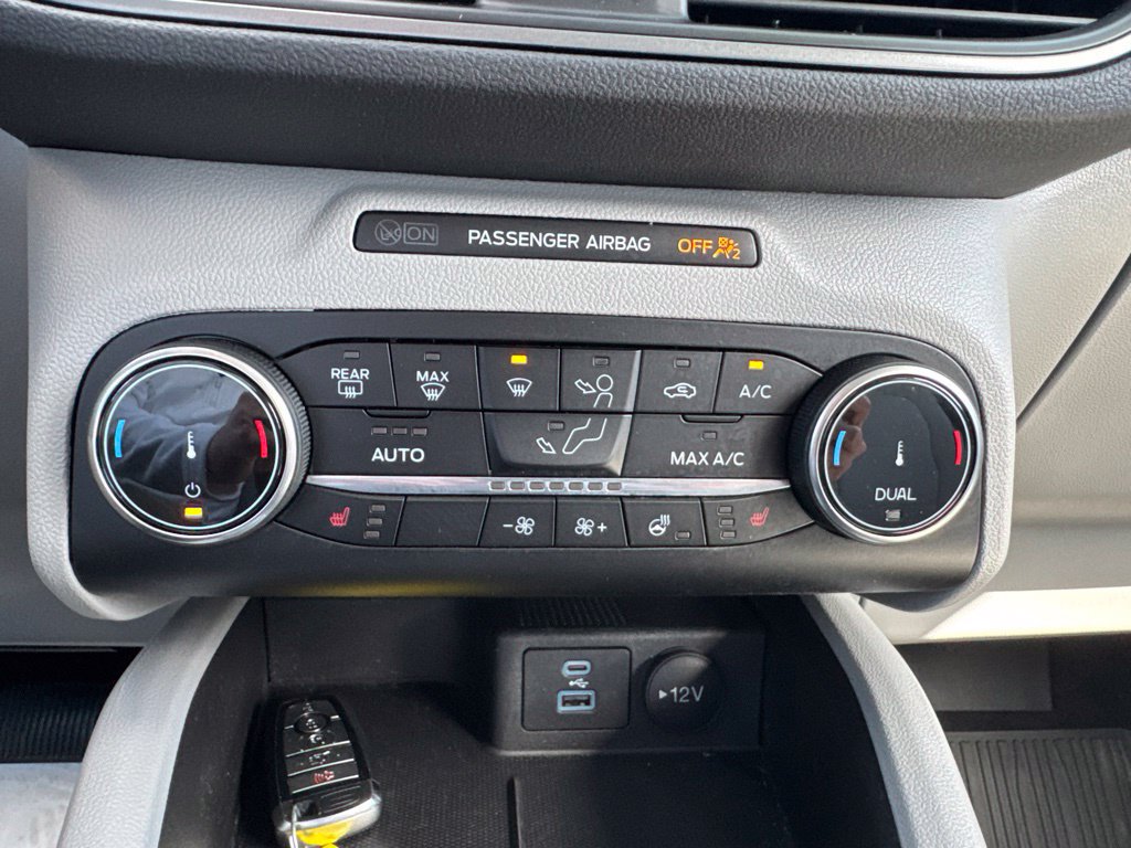 Used 2023 Ford Escape Active AWD/4WD image 31