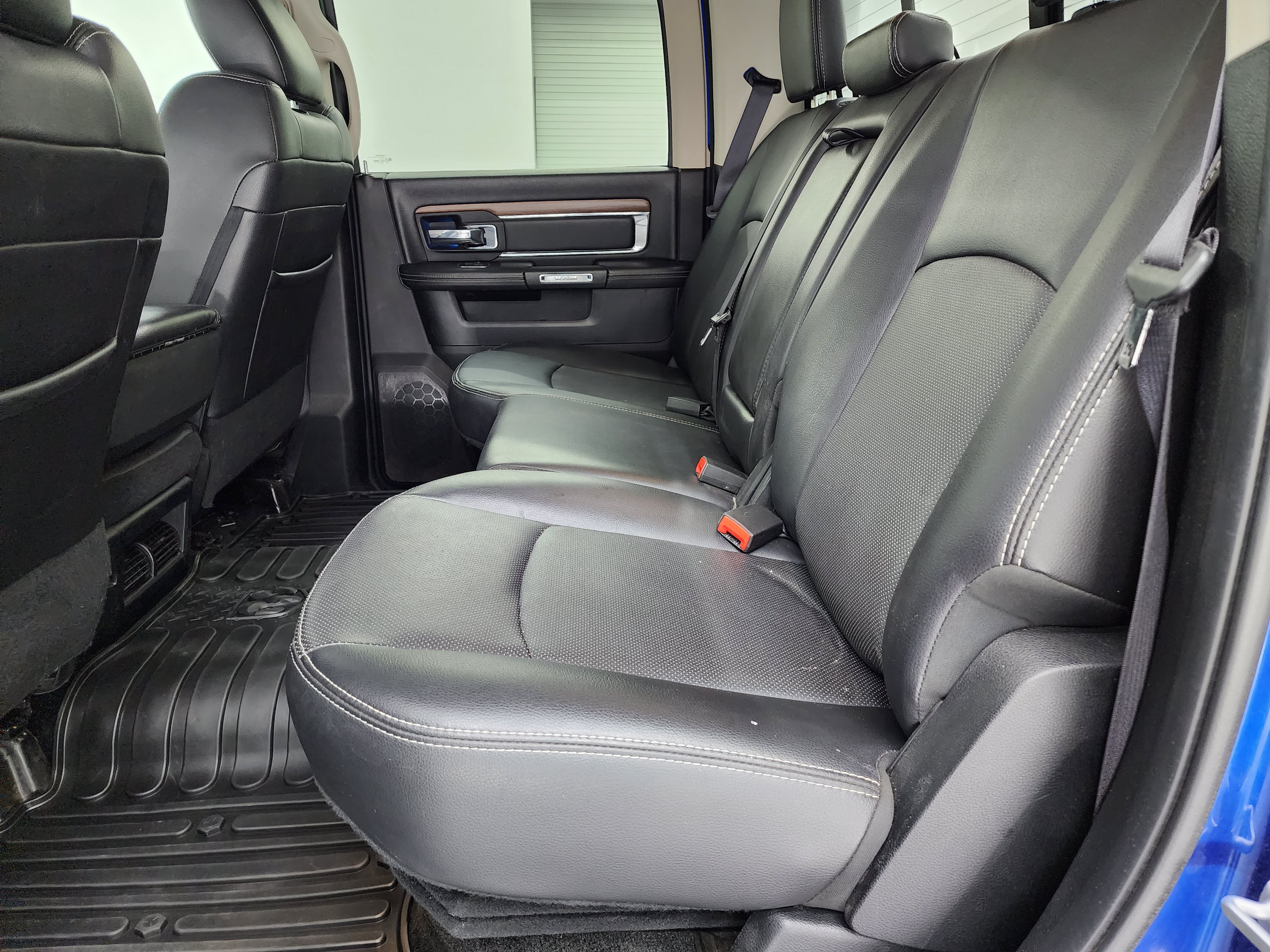 Used 2017 RAM 2500 Laramie AWD/4WD image 9