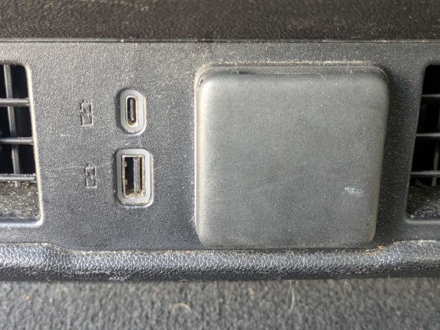 Used 2025 GMC Sierra 1500 SLT AWD/4WD image 15