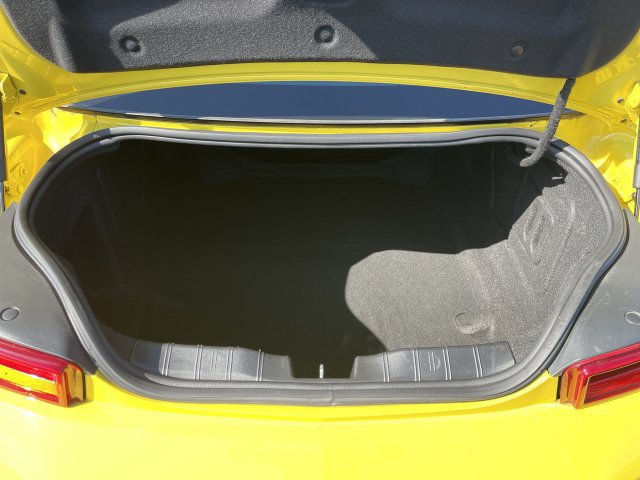 Used 2017 Chevrolet Camaro LT RWD image 22