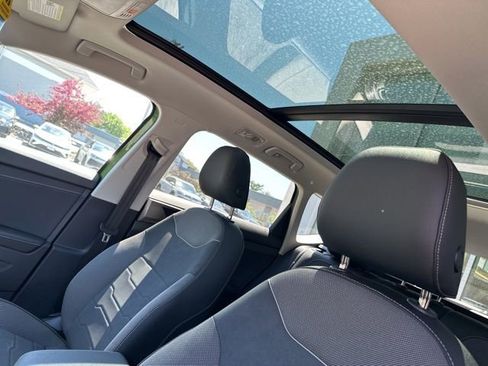 New 2026 Volkswagen Taos SE AWD/4WD image 12
