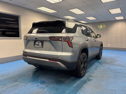 New 2026 Chevrolet Equinox LT w/ Midnight Edition FWD image 2