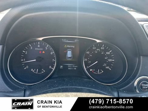 Used 2016 Nissan Rogue SV AWD/4WD image 21
