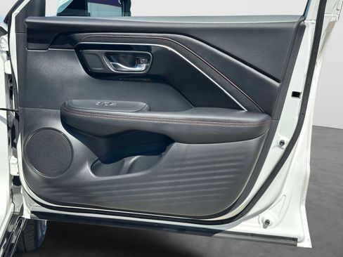 Certified 2025 Acura ADX A-Spec AWD/4WD image 9