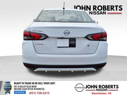 Used 2025 Nissan Versa S w/ Trunk Package image 15