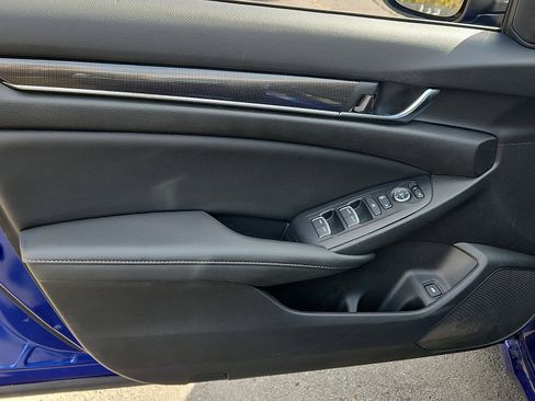 Used 2022 Honda Accord Sport image 12