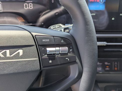 New 2026 Kia Sportage EX FWD image 33