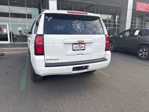 Used 2017 Chevrolet Tahoe LT image 13