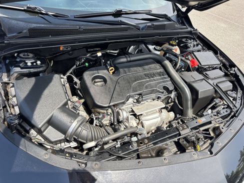 Used 2020 Chevrolet Malibu LT FWD image 17