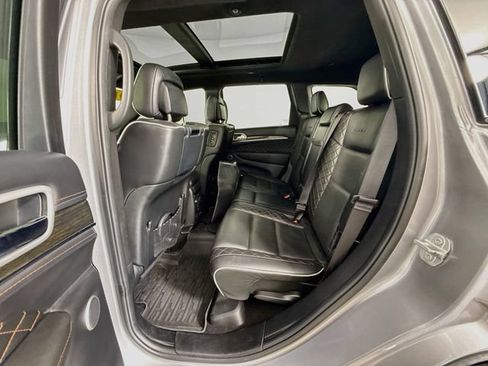 Used 2019 Jeep Grand Cherokee Summit AWD/4WD image 26