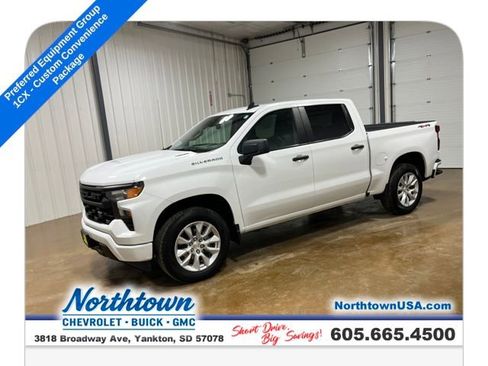 Used 2025 Chevrolet Silverado 1500 Custom image 1