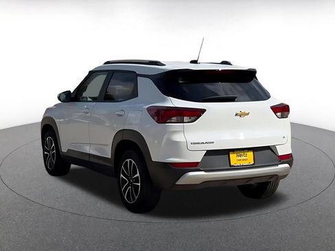 Used 2025 Chevrolet TrailBlazer LT FWD image 11