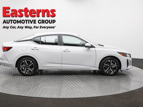 Used 2024 Nissan Sentra SV FWD image 4