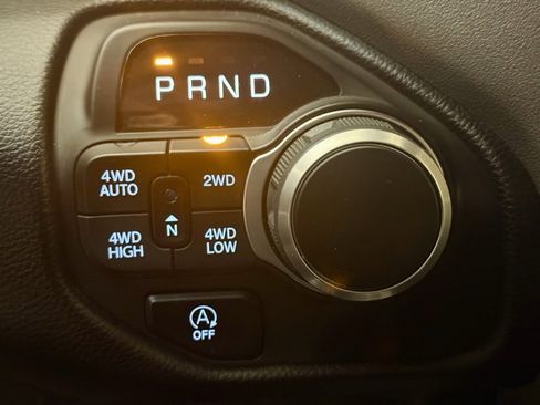 Used 2025 RAM 1500 Big Horn image 24