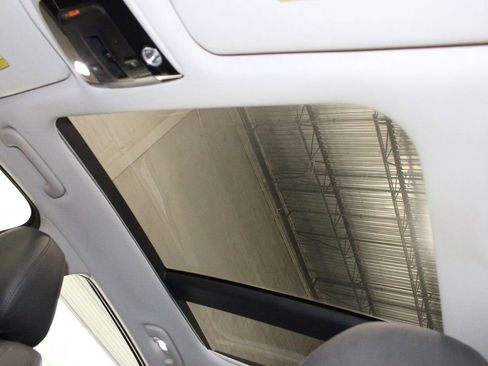 Used 2021 Kia K5 EX image 10