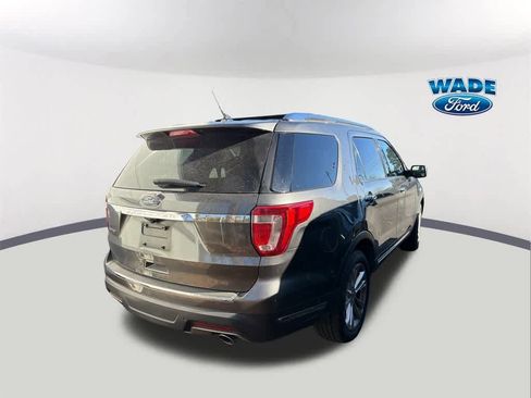 Used 2018 Ford Explorer Limited w/ Equipment Group 301A image 4