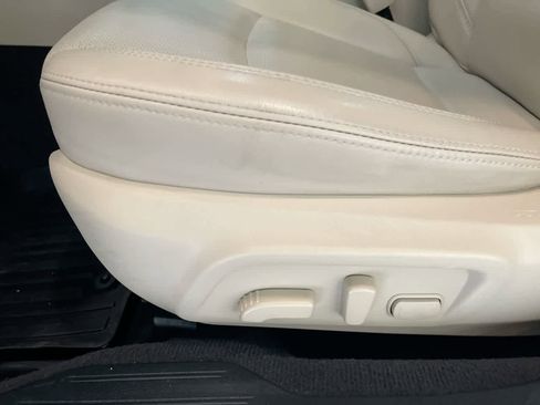 Used 2018 Subaru Outback 3.6R Limited image 12