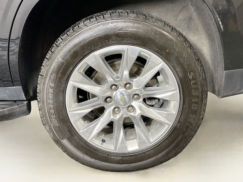 Used 2024 Chevrolet Tahoe Premier image 11