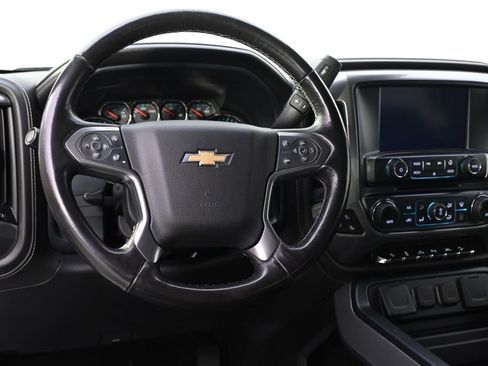 Used 2018 Chevrolet Silverado 1500 LTZ Z71 w/ Redline Edition AWD/4WD image 12